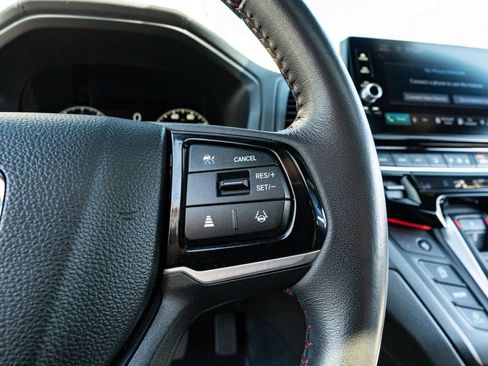 Used 2025 Honda Odyssey Sport-L image 45