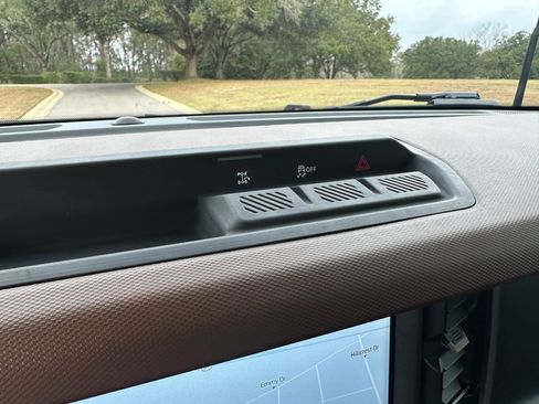 Used 2024 Ford Bronco Outer Banks image 36