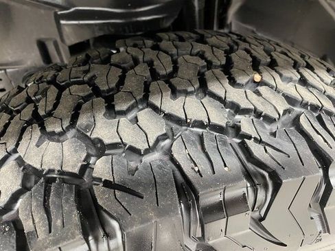 Used 2021 Jeep Wrangler Unlimited Rubicon AWD/4WD image 8
