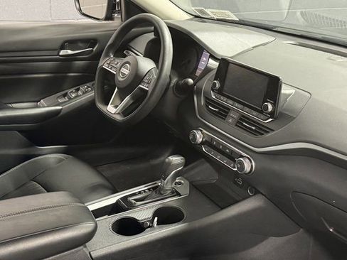 Used 2022 Nissan Altima 2.5 S FWD image 8