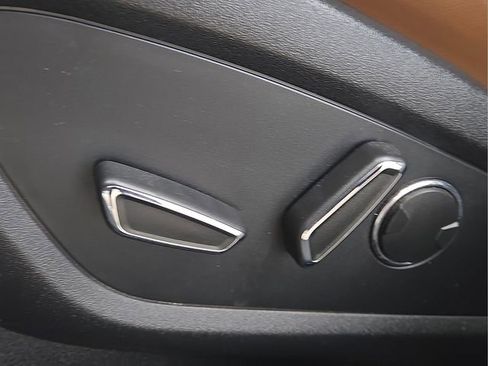 Used 2021 Lincoln Nautilus Reserve image 24