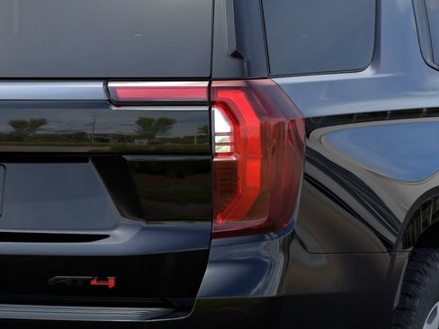New 2026 GMC Yukon AT4 w/ AT4 Premium Plus Package AWD/4WD image 12