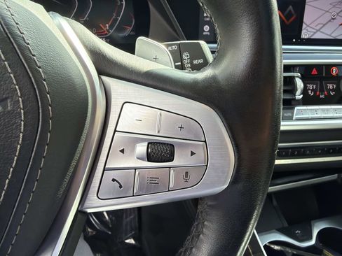 Used 2020 BMW X7 xDrive40i w/ Cold Weather Package image 18