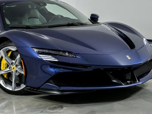 Used 2023 Ferrari SF90 Stradale image 3