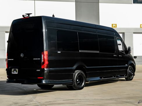 Used 2024 Mercedes-Benz Sprinter 3500 image 13
