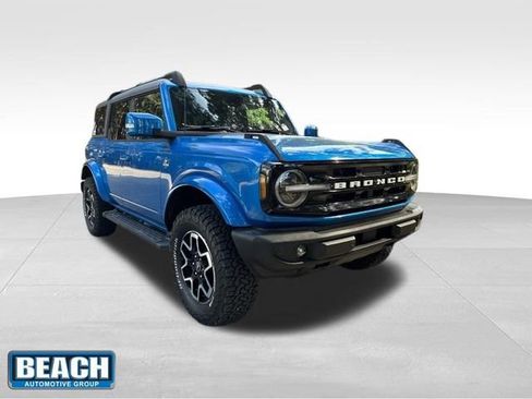 Used 2021 Ford Bronco Outer Banks AWD/4WD image 1