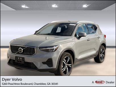 Certified 2025 Volvo XC40 B5 Core