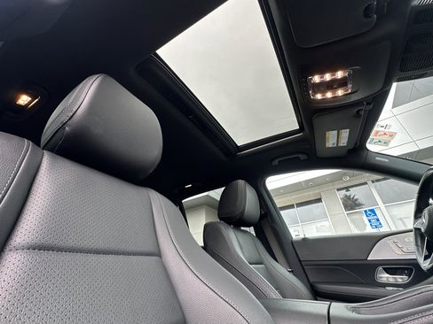 Used 2024 Mercedes-Benz GLE 450e 4MATIC image 14