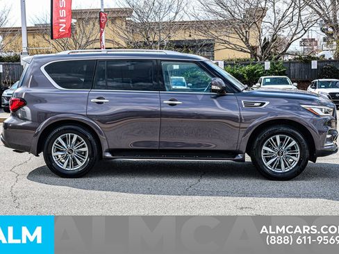 Used 2024 INFINITI QX80 Luxe image 9