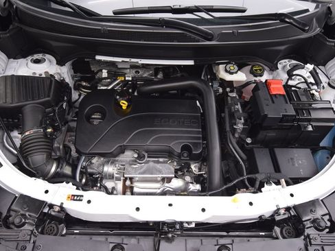 Used 2026 Chevrolet Equinox LT w/ Convenience Package II FWD image 28