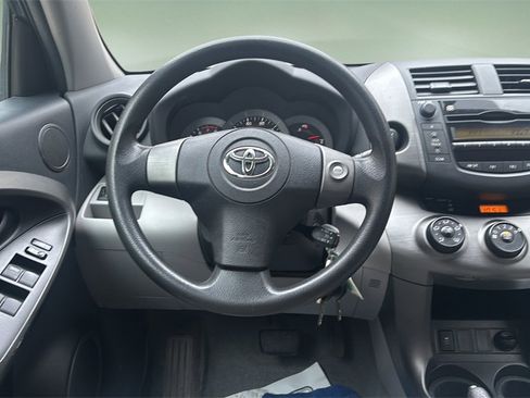 Used 2011 Toyota RAV4 4WD image 14