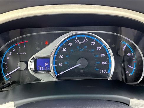 Used 2013 Toyota Sienna XLE FWD image 23
