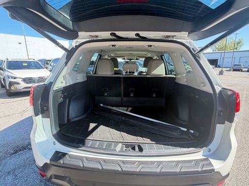 Used 2023 Subaru Forester Limited AWD/4WD image 13