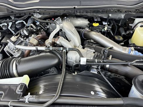 Used 2020 Ford F350 Lariat w/ Lariat Ultimate Package image 9