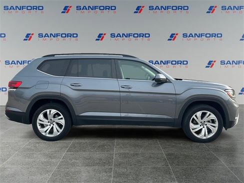 Used 2023 Volkswagen Atlas SE image 6
