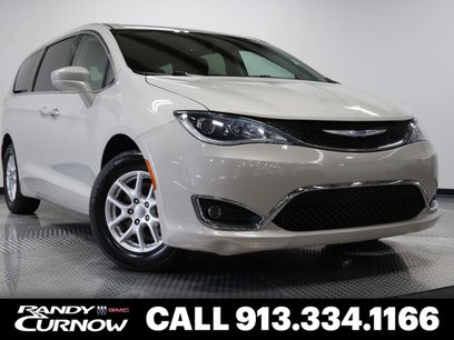 Used 2020 Chrysler Pacifica Touring w/ Cold Weather Group