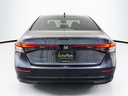 Used 2023 Honda Accord EX image 7