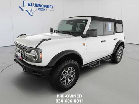 Certified 2024 Ford Bronco Badlands AWD/4WD image 1