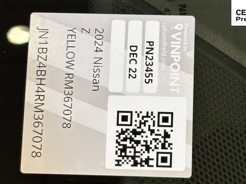 Certified 2024 Nissan Z Performance w/ Floor Mat Package image 31