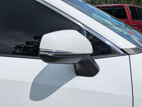 Used 2021 Toyota RAV4 XLE AWD/4WD image 12