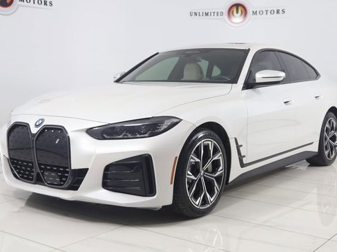 Used 2022 BMW i4 eDrive40 w/ M Sport Package image 5