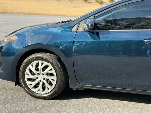 Used 2019 Toyota Corolla LE image 7