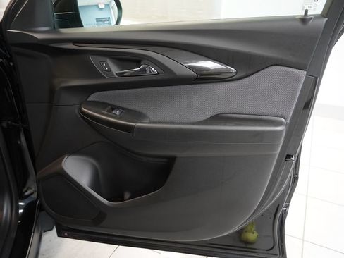 Used 2023 Chevrolet TrailBlazer LT w/ Convenience Package FWD image 31