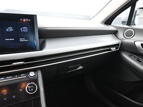 Used 2025 Hyundai Sonata SEL FWD image 28