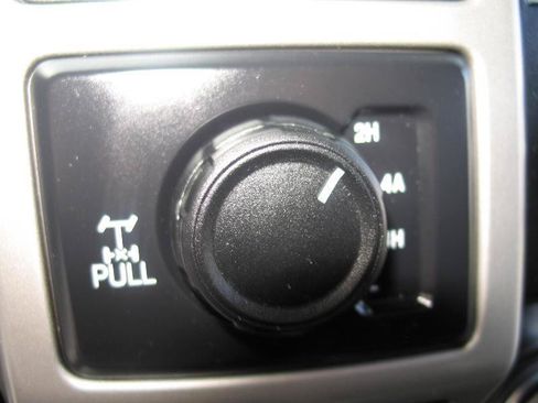 Used 2020 Ford F150 Lariat w/ Equipment Group 502A Luxury AWD/4WD image 41