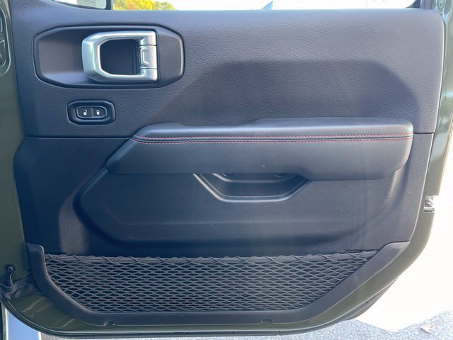 Used 2024 Jeep Wrangler Unlimited Rubicon AWD/4WD image 27