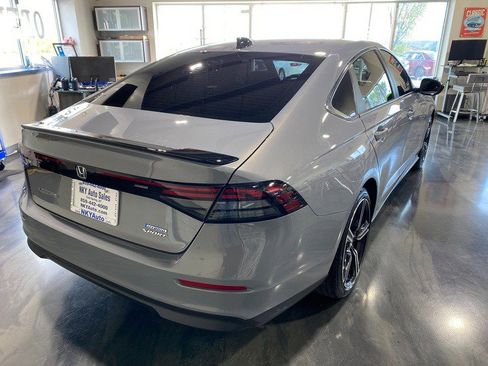 Used 2025 Honda Accord Sport image 8