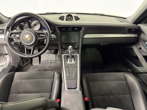 Used 2018 Porsche 911 GT3 w/ Sport Chrono Package RWD image 17