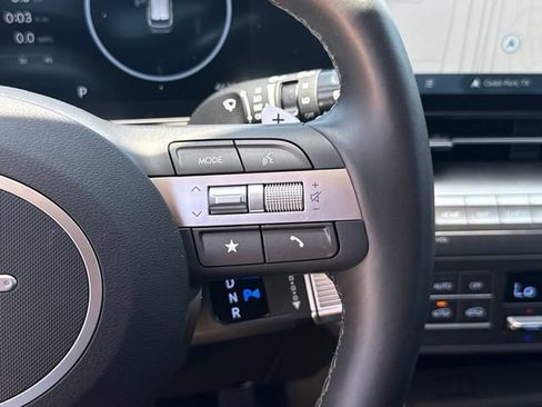 Used 2026 Hyundai Kona Limited FWD image 13