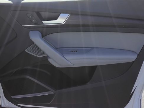 Certified 2025 Audi Q5 2.0T Premium Plus image 26