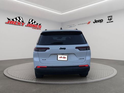 Used 2023 Jeep Grand Cherokee L Limited w/ Luxury Tech Group II AWD/4WD image 8