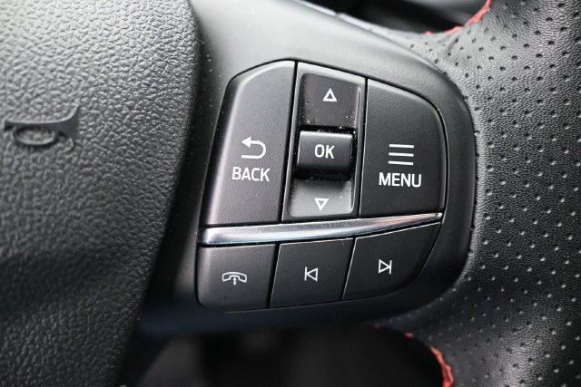 Certified 2025 Ford Escape ST-Line FWD image 17