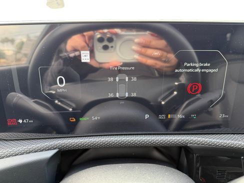 New 2025 Kia EV6 Wind image 11