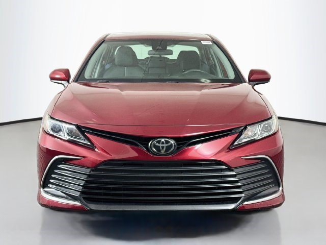 Used 2021 Toyota Camry LE FWD image 2