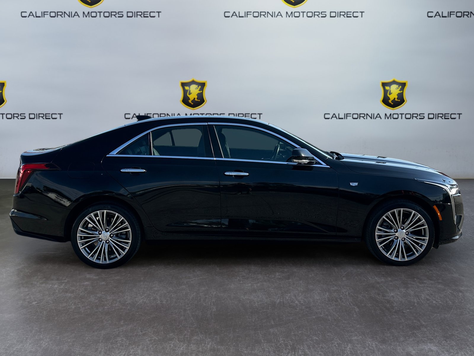 Used 2025 Cadillac CT4 Premium Luxury AWD/4WD image 6