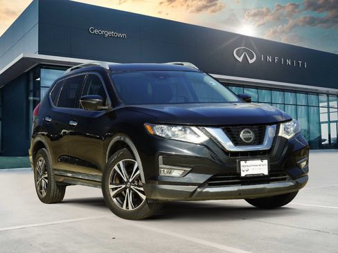 Used 2018 Nissan Rogue SL image 1