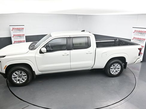 Used 2023 Nissan Frontier SV w/ Technology Package AWD/4WD image 27