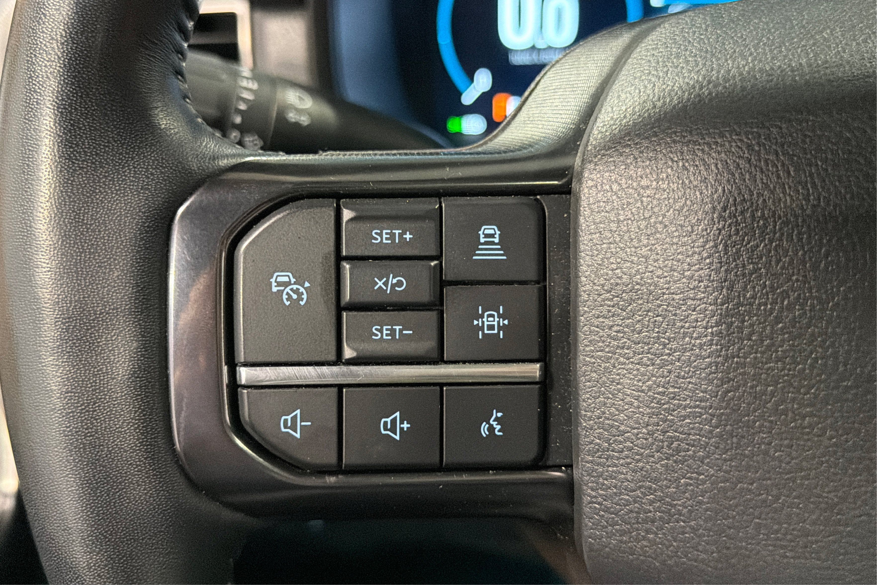 Used 2022 Ford F150 Platinum w/ Max Trailer Tow Package AWD/4WD image 25