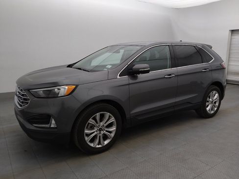 Used 2024 Ford Edge Titanium AWD/4WD image 2