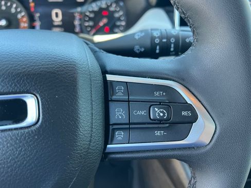 Used 2025 Jeep Compass Limited AWD/4WD image 42