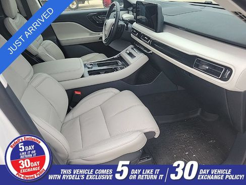 Used 2026 Lincoln Aviator Reserve w/ Luxury Package AWD/4WD image 13