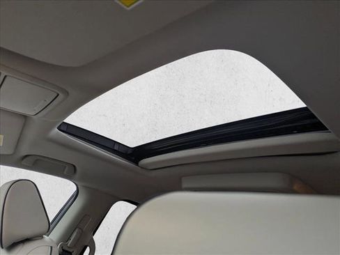 Used 2025 Honda Odyssey Touring image 16