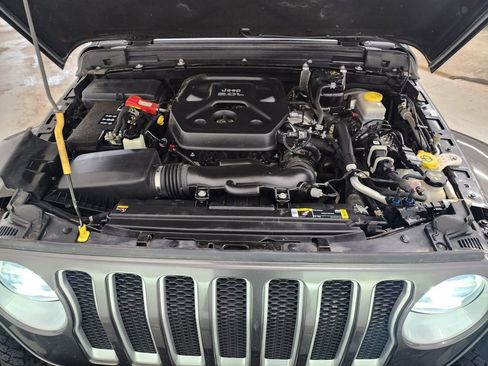 Used 2021 Jeep Wrangler Unlimited Sahara w/ Uconnect 4C Nav & Sound Group image 37