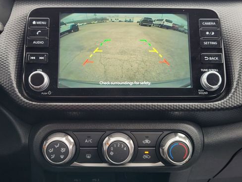 Used 2024 Nissan Kicks SV image 19