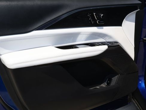 Used 2024 Cadillac Lyriq Luxury RWD image 20