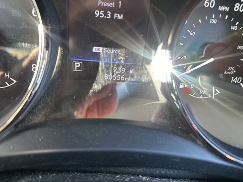 Used 2018 Nissan Rogue S image 12